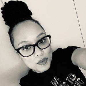 Meet your Posher, Celina